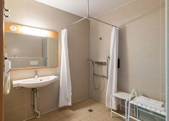 Lyon Eurexpo 3*